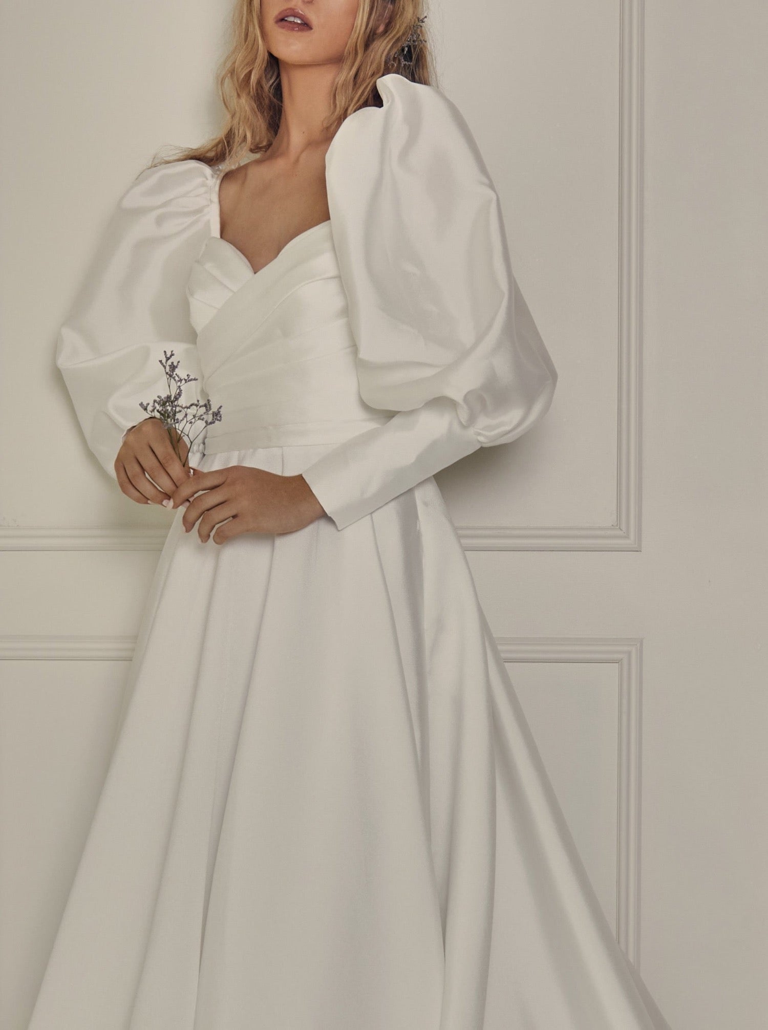 Temple by Bo & luca Elodie Gown bishop