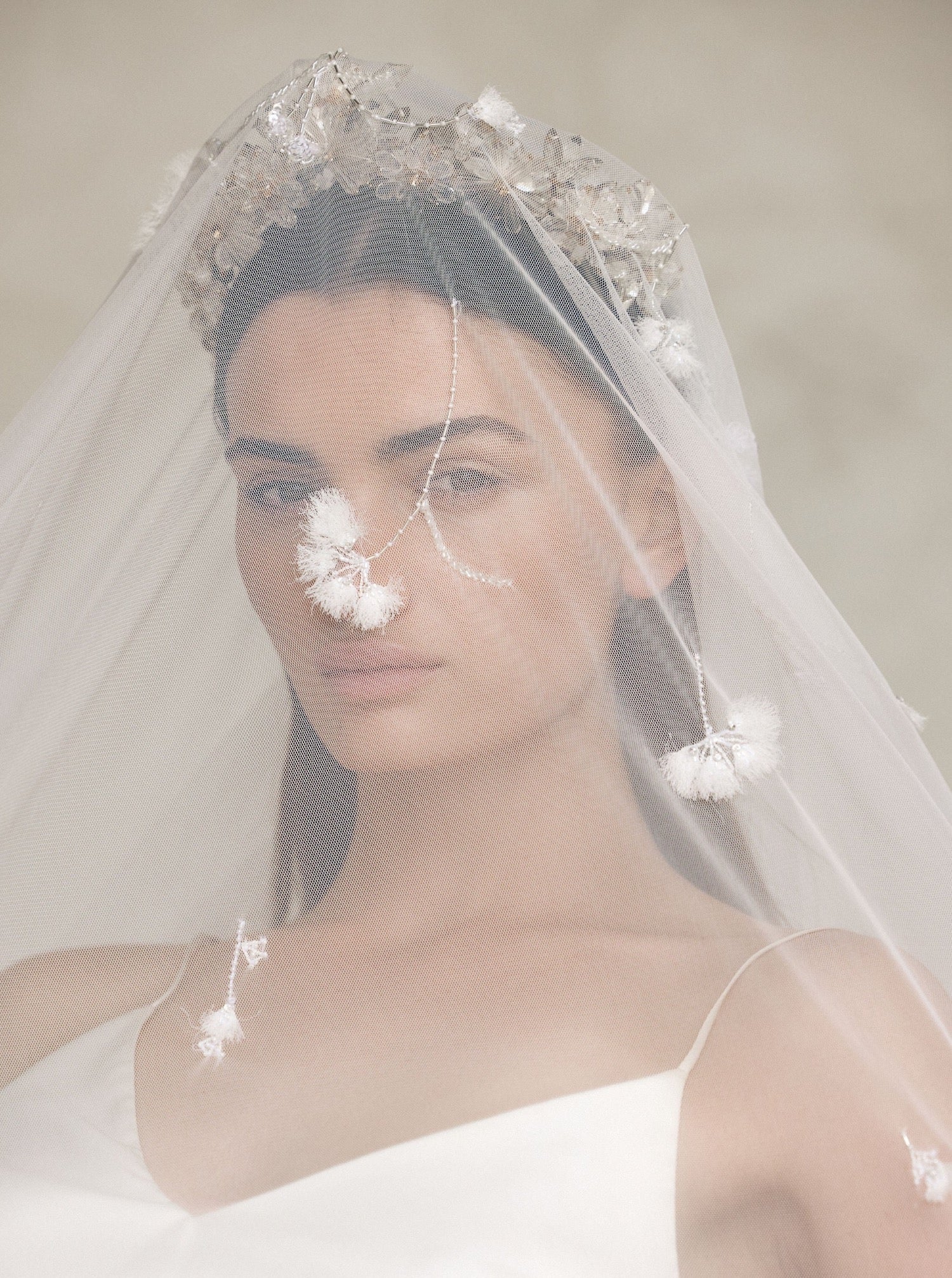 Bo & Luca Zinnia Veil closeup